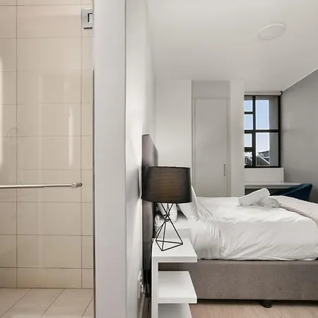 Easy Stay - The Median Rosebank Johannesburg Exterior photo