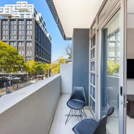 Easy Stay - The Median Rosebank Johannesburg Exterior photo
