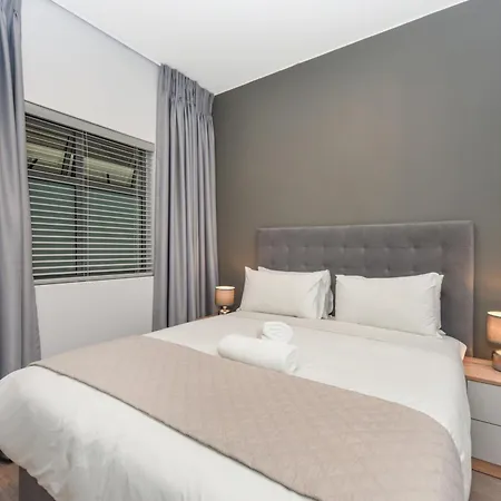 Easy Stay - The Median Rosebank Johannesburg Exterior photo